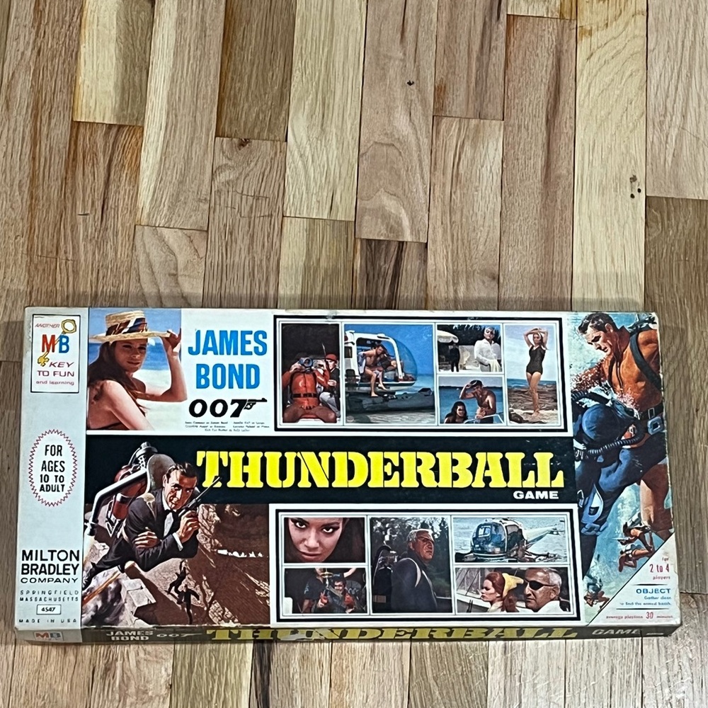 Vintage 1965 James Bond Thunderball Game